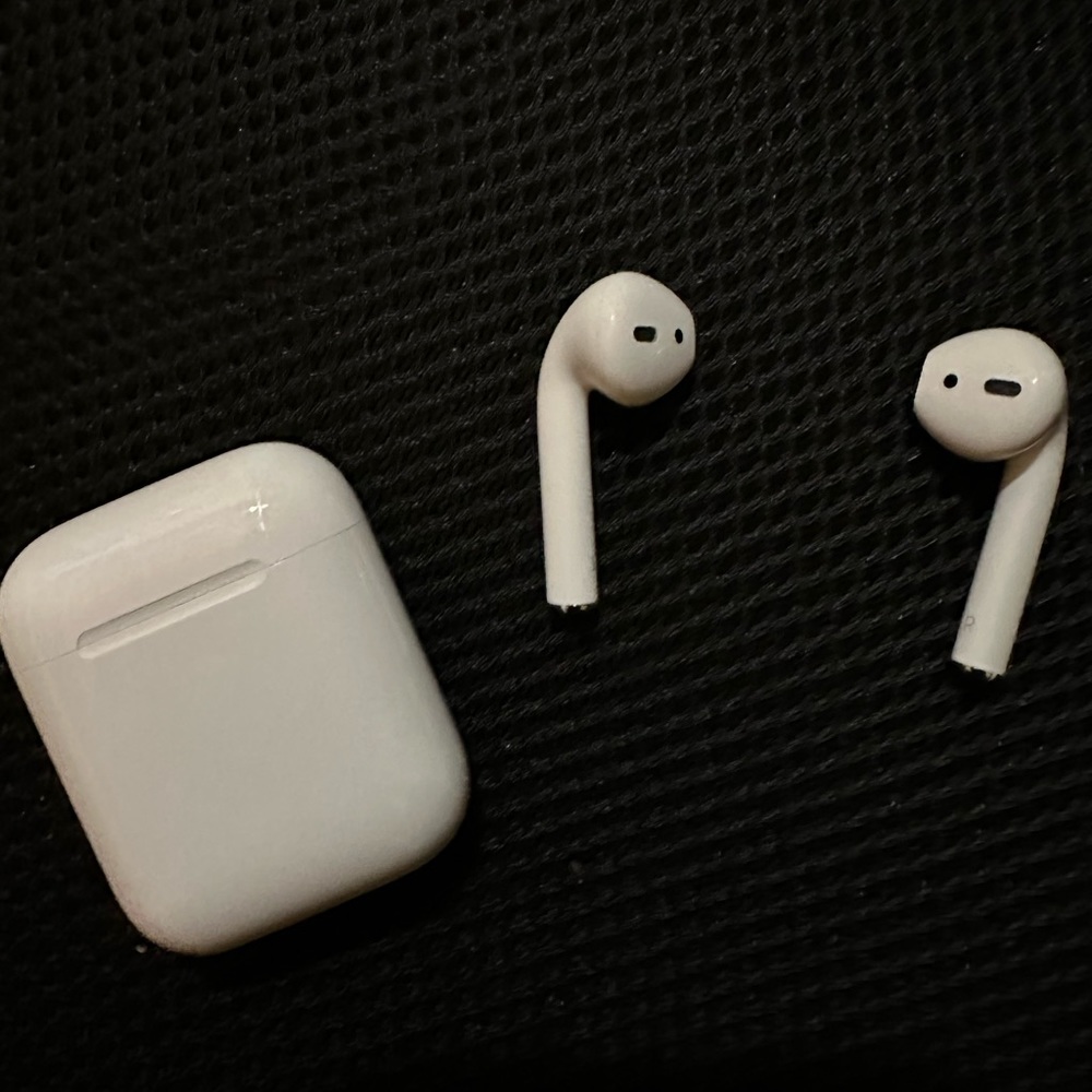 Apple AirPods
